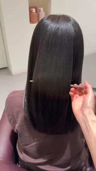セミロング ️🫧透明感カラー& 髪質改善🎀いさきのヘアスタイル