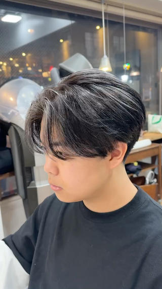 ミディアム カラー メンズ 小山功陽 /メンズスタイルのヘアスタイル