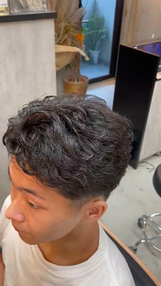 ショート パーマ メンズ縮毛矯正 細谷碧海のヘアスタイル