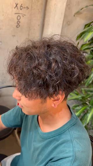 ミディアム メンズ縮毛矯正 細谷碧海のヘアスタイル