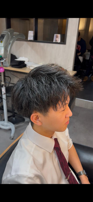 ミディアム メンズ縮毛矯正 細谷碧海のヘアスタイル