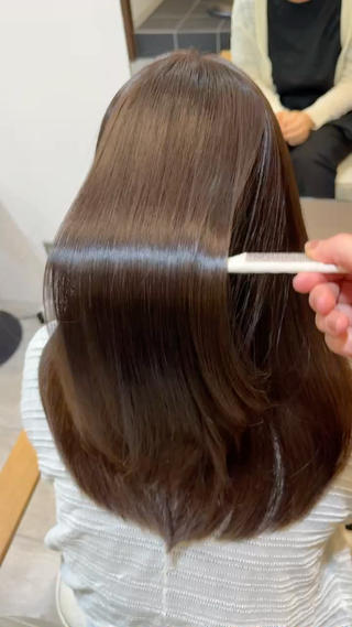 ロング 齋藤 里紗のヘアスタイル