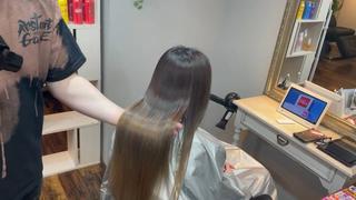 ロング AMAZE YUKIのヘアスタイル