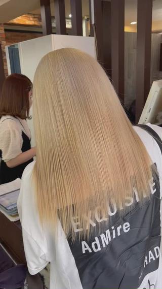 ロング カラー Assemble YUYAのヘアスタイル