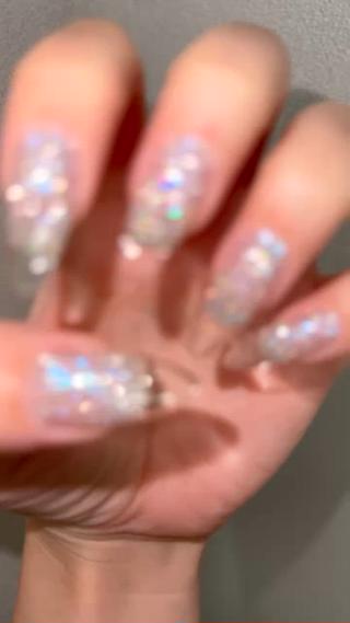 フラッシュネイルに長さだしでクリアフレンチにしてます 