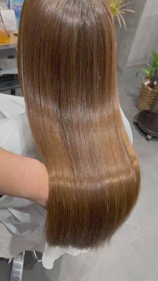 ロング 乾かすだけで艶髪酸性 ストレート髙橋悠耶のヘアスタイル