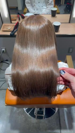ミディアム 複雑履歴に対応ブリー チ無しダブルカラーのヘアスタイル
