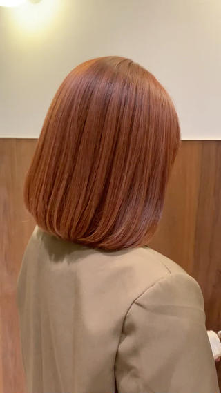 red + pink + brown
今までの暖色系をそのまま活かしつつ、
少し赤色をプラスして、柔らかなred brownに
※今回はあと寝るだけということでオイル付けずブローのみのスタイリングです
