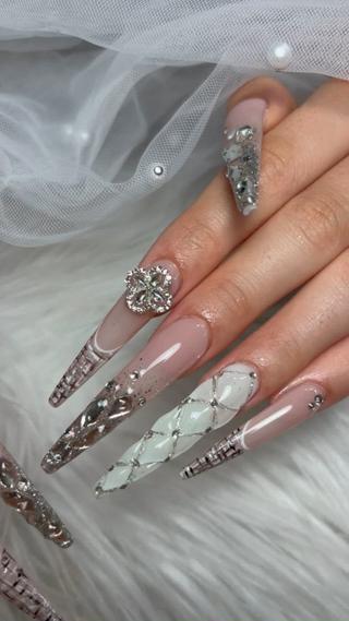 ネイル Cloudy Chan Nailのネイルデザイン