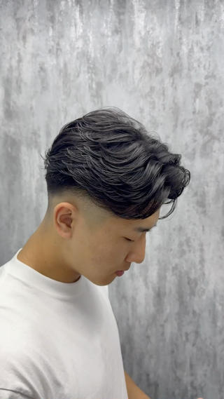 ラフカール ×ミドルフェード
ラフに決まる海外風パーマ