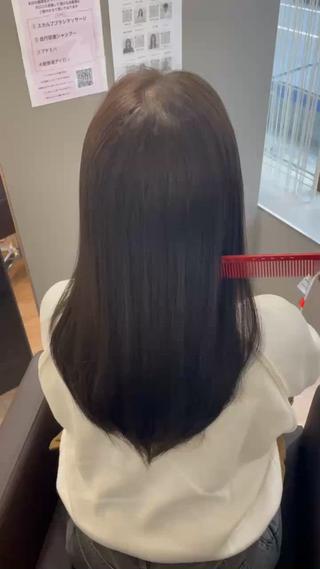ストレート履歴ありの艶カラー透明感カラーです！ 