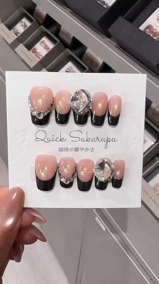 ネイルチップのみの購入も可能です︎