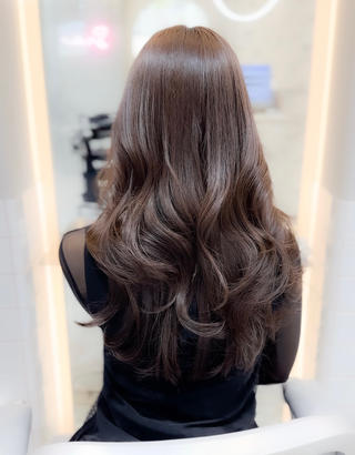 セミロング カラー 新宿/韓国風レイヤー 髪質改善/渋谷直樹のヘアスタイル