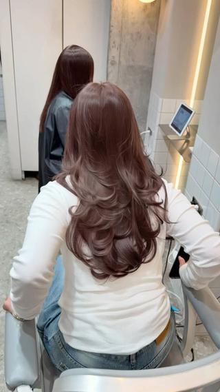 ロング カラー バタフライレイヤー 新宿/韓国/渋谷直樹のヘアスタイル