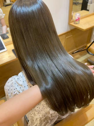 #オリーブカラー #オリーブベージュ #ケアカラー #髪質改善カラー #透明感カラー