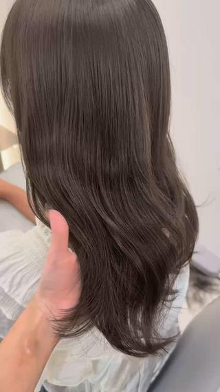 カラー むく/顔周りカット/ ブリーチなしwカラーのヘアスタイル