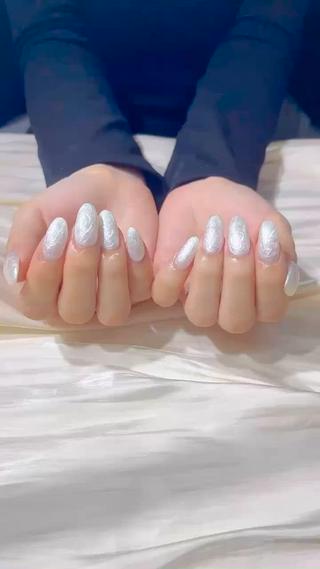 ネイル SNOW LITのネイルデザイン