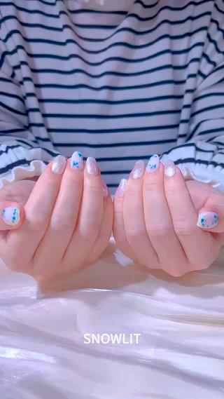 ネイル SNOW LITのネイルデザイン