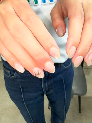 ネイル mutsumi 🩵のネイルデザイン