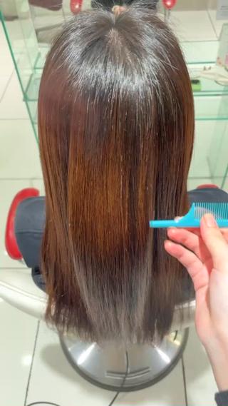 ロング パーマ 新開 羽音のヘアスタイル