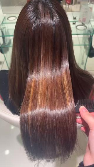 ロング パーマ 新開 羽音のヘアスタイル