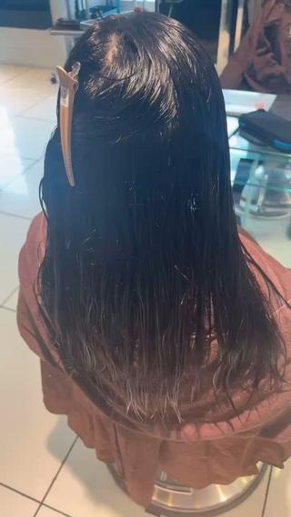 ロング カラー H. shinkaiのヘアスタイル