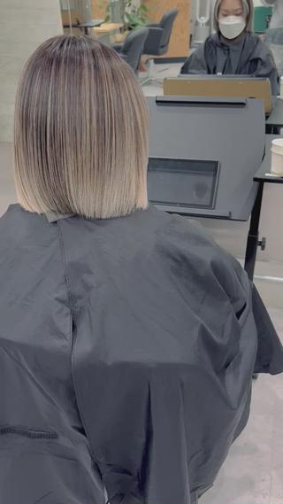 ショート カラー 艶髪✨ブリーチ職人 yasuのヘアスタイル