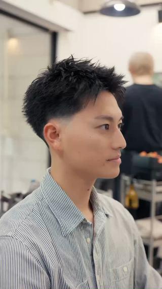 ショート メンズ スパイキーショート パーマ　具志堅　太志のヘアスタイル