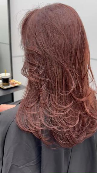 レイヤースタイルにピンクを入れて柔らかく春スタイルに