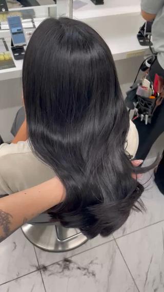 カラー 🖤暗髪 | 艶髪 |透明感カラー ゆりのヘアスタイル