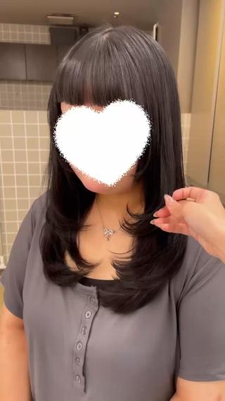 セミロング 🖤暗髪 | 艶髪 |透明感カラー ゆりのヘアスタイル