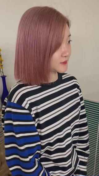 ナチュラルな同系色のインナーカラー
ブリーチ一回〜