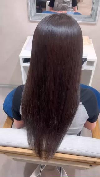 ロング 森 愛友のヘアスタイル