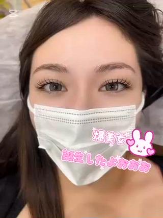 今話題のアンドヘルシー♡
LEDエクステを付けてからパーマかけるから
ナチュラルに自まつ毛とエクステが馴染んで
自然に可愛くなります⁂

Design⇨C11.12.11 