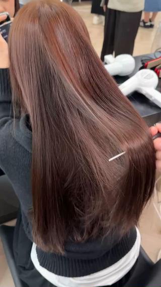 ロング カラー ブリーチ透明カラー/ レイヤーカット海希のヘアスタイル