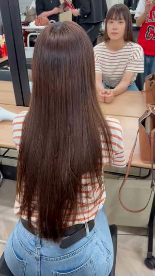 ロング カラー ブリーチ透明カラー/ レイヤーカット海希のヘアスタイル