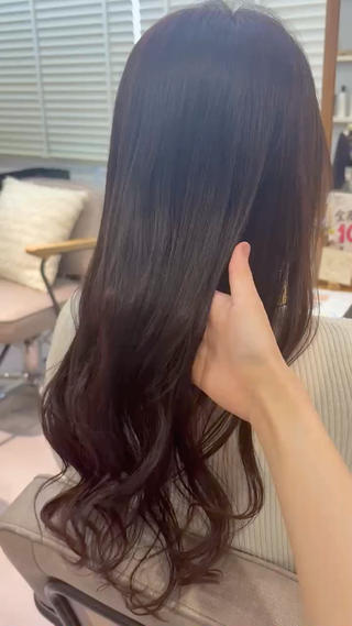 ブラウン  ラベンダー

秋カラーこっくりブラウンオーダー増えてます

深みを与えつつ、透け感のあるラベンダーで垢抜けカラー

当日のご予約で10%𝗢𝗙𝗙にてご案内中です️

是非一度お任せください♩

ご予約お待ちしております•*¨*•.¸¸♬︎ 