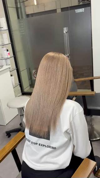 セミロング カラー 丹波 月愛のヘアスタイル