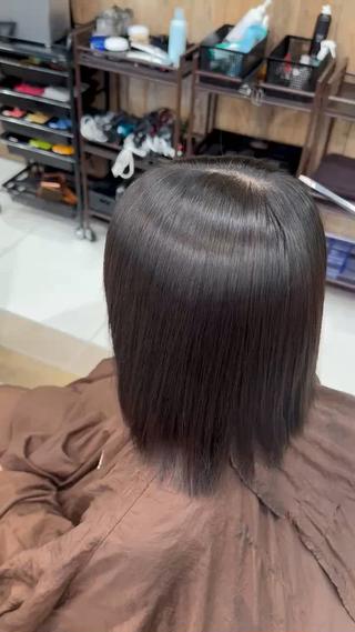 ボブでもまとまる縮毛矯正

広がりやすいボブスタイルも自然なストレートで扱いやすく

真っ直ぐすぎない柔らかな質感で、毎朝のセットも簡単になります

湿気やうねりが気になる方はぜひご相談ください♪

#髪質改善 #縮毛矯正 #ボブ #ショートボブ #艶髪 #美髪 #長崎美容室 #大村美容室 #大村縮毛矯正 #長崎縮毛矯正 #EARTH大村店 