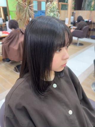 ボブでもまとまる縮毛矯正

広がりやすいボブスタイルも自然なストレートで扱いやすく

真っ直ぐすぎない柔らかな質感で、毎朝のセットも簡単になります

湿気やうねりが気になる方はぜひご相談ください♪

#髪質改善 #縮毛矯正 #ボブ #ショートボブ #艶髪 #美髪 #長崎美容室 #大村美容室 #大村縮毛矯正 #長崎縮毛矯正 #EARTH大村店 