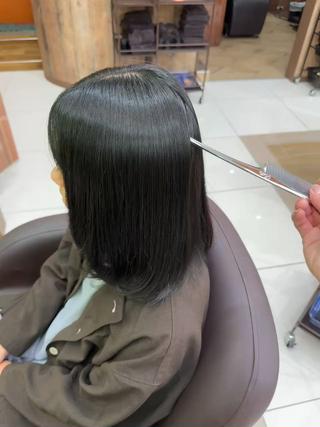 セミロング 髪質改善・縮毛矯正 白根凌二のヘアスタイル