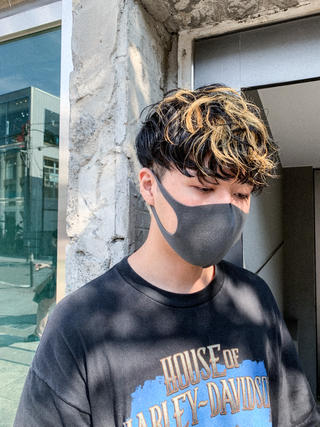 全体ブリーチのメニューではありません。
ポイントでブリーチをするメニューになります。
ブリーチ部分を追加でブリーチしたい場合は+4400円
「パーマもブリーチもやりたい」を叶えた欲張りメニューです
※パーマとブリーチカラーは髪に負担がかかる施術になりますので、髪のダメージが強い方は施術をお断りする場合もございます。
予めご了承ください。
※サロンでの滞在時間が記載されている時間より長くかかる場合もございます。
お時間長めに、余裕を持ってご予約ください!