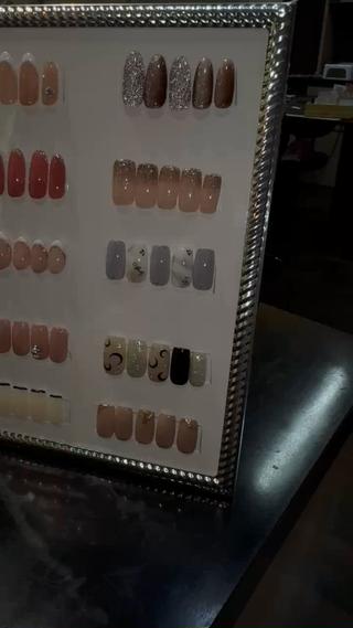10種類定額デザイン
料金:4000(4,400税込)
(当店アプリからのご予約で500円off)