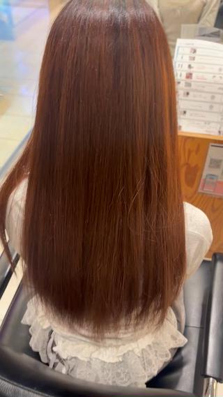 髪のお悩みに合わせて施術させていただきます
・広がりやすい
・乾燥が気になる
・ツヤが欲しい
・手触りを良くしたい
そんな方ぜひ一度お任せください