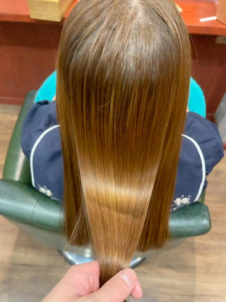 ロング テライ ケイショウのヘアスタイル