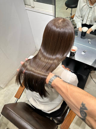 ロング 縮毛矯正🌝髪質改善 🌝一条龍輝のヘアスタイル