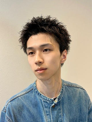 スパイキーショート
ピンパーマで柔らかいスタイルに