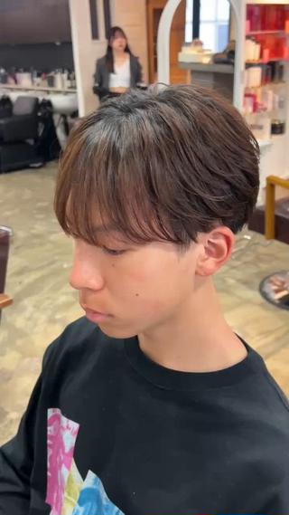シースルーマッシュ×ニュアンスパーマ
直毛の方でも簡単に毛流れ作れます
