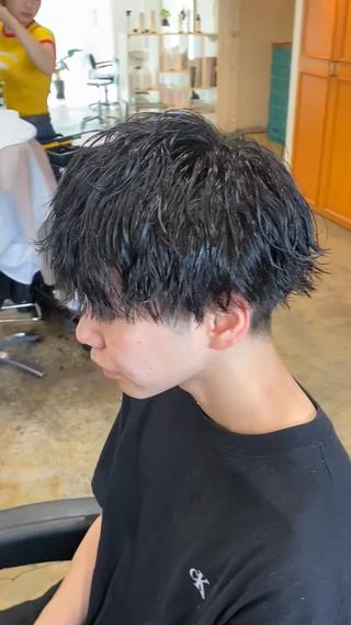 刈り上げマッシュ×波巻きパーマ 