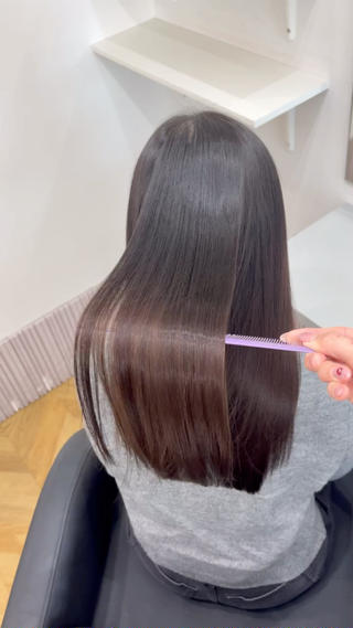 セミロング 🫧透明感カラー🫧 美髪矯正🫧チサトのヘアスタイル